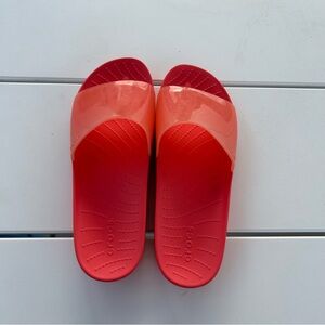 Hot Pink Slip Ons Slides Crocs Sandals Size Women 7
